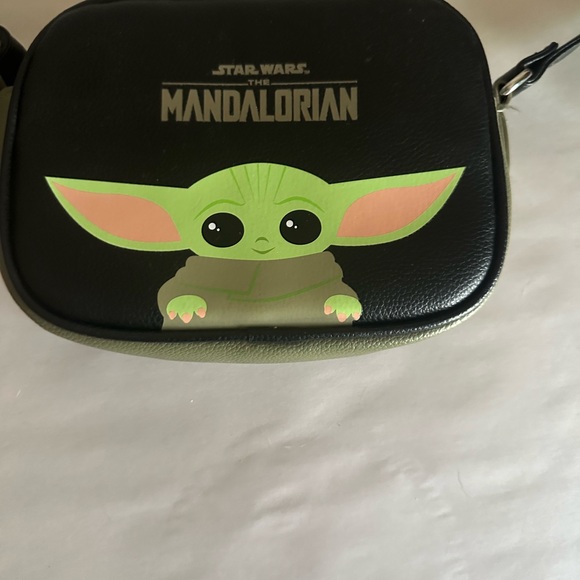 Mandalorian Grogu crossbody - Picture 2 of 5